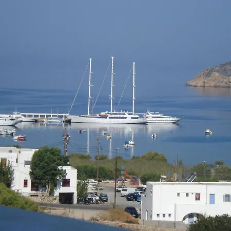 Efharis Kamares (Sifnos)