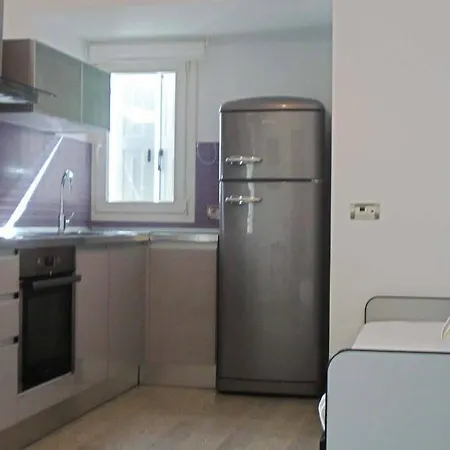 Efharis Guest house *
